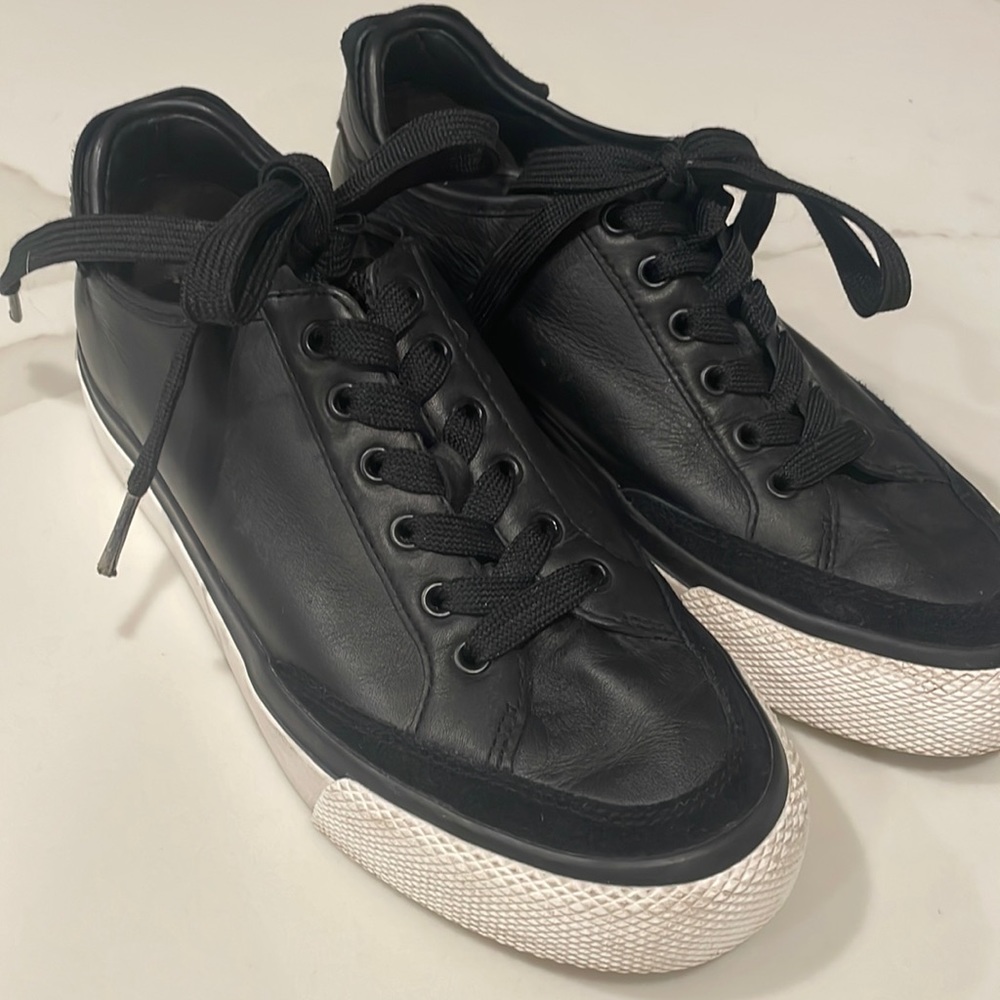 Rag and Bone women’s black sneakers - size 37.5 (7.5)